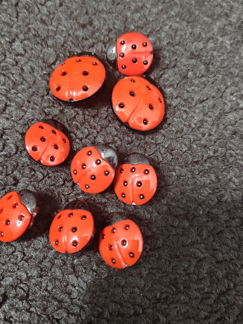 Lot of 9 Red Ladybug Plastic Shank Buttons Crafts Sewing New